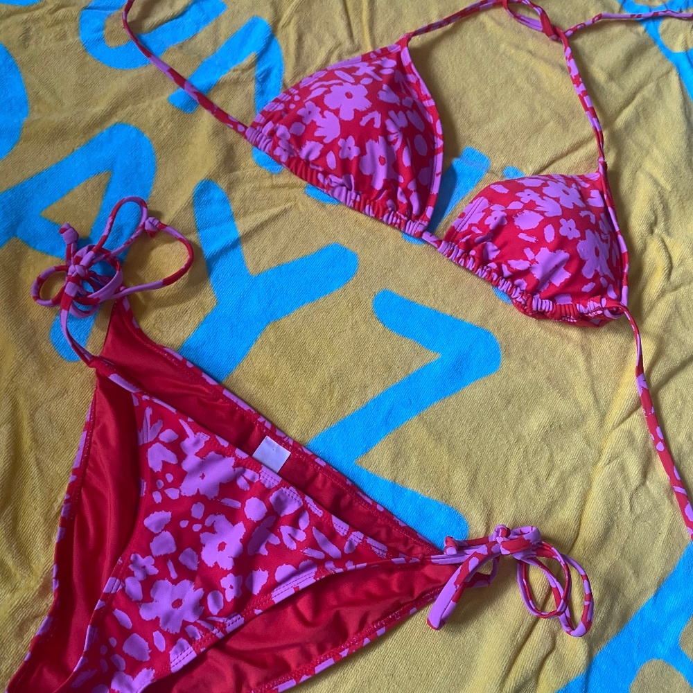 Bathing suit